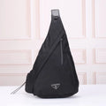 New fashionable and versatile men's chest bag 1024011916