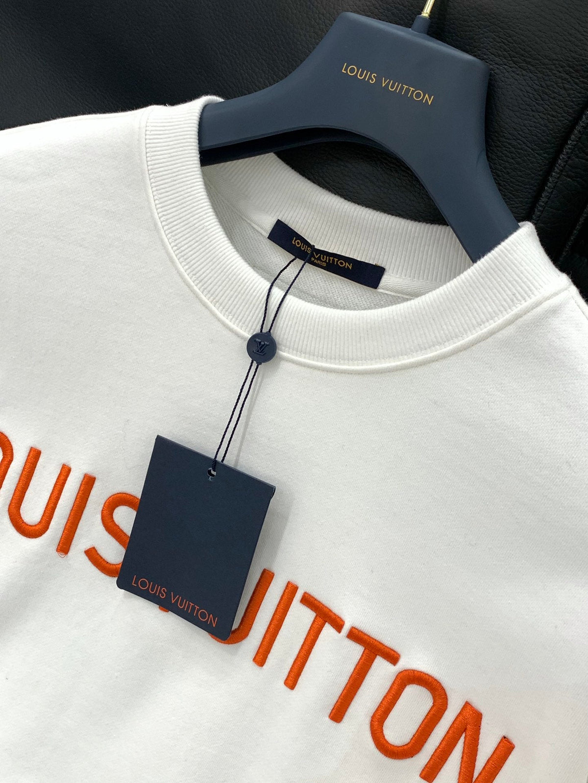 Fashion casual round neck long sleeve sweatshirt 0424110406