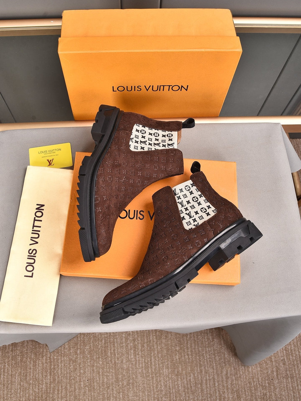 Fashion Casual New Style Men's Comfortable Sneakers Shoes V13