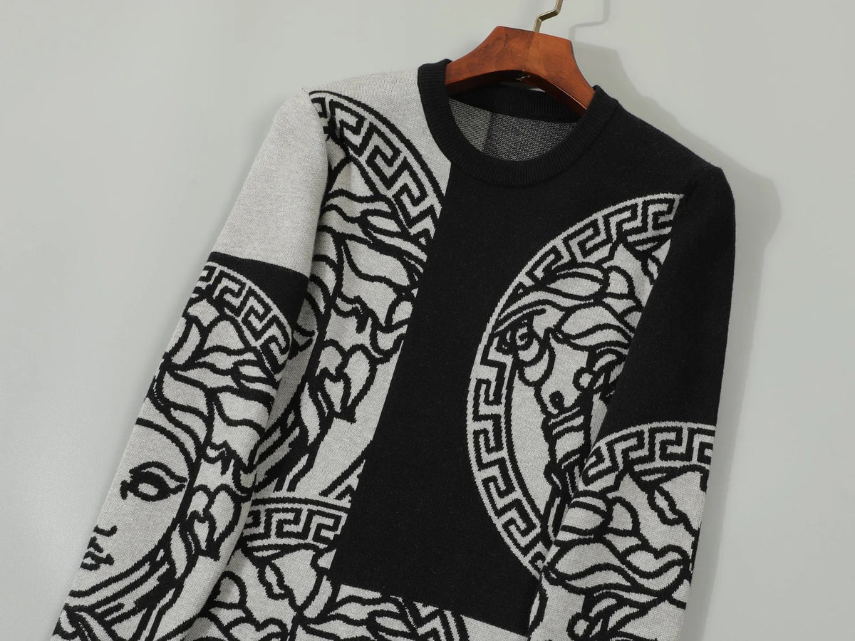 Classic Crew Neck Wool Sweater 1025101717