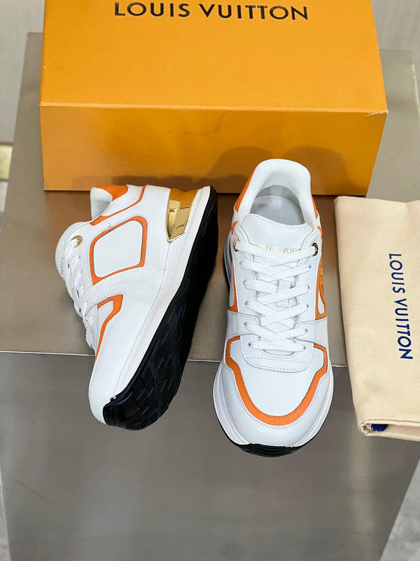 24 New Luxury V Sneakers 0424082901