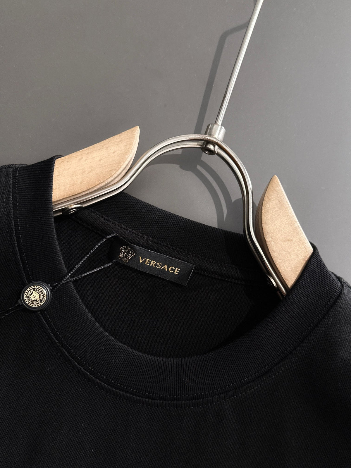 2024Ss new Vs Fashionable  T-shirt  fb0424080108