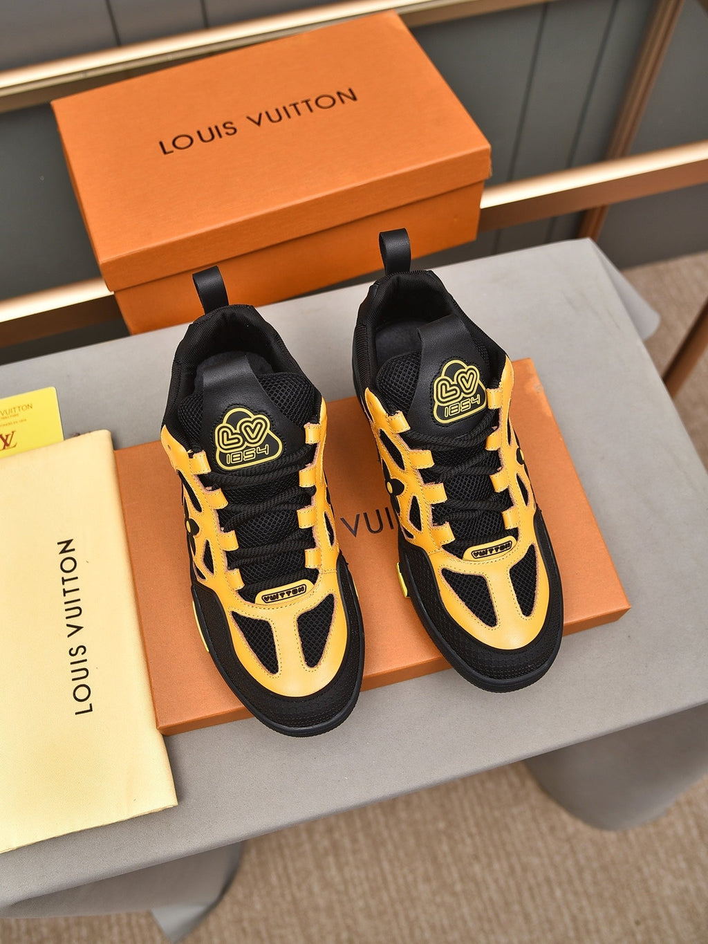 Fashion Casual New Style Men's Comfortable Sneakers Shoes V25