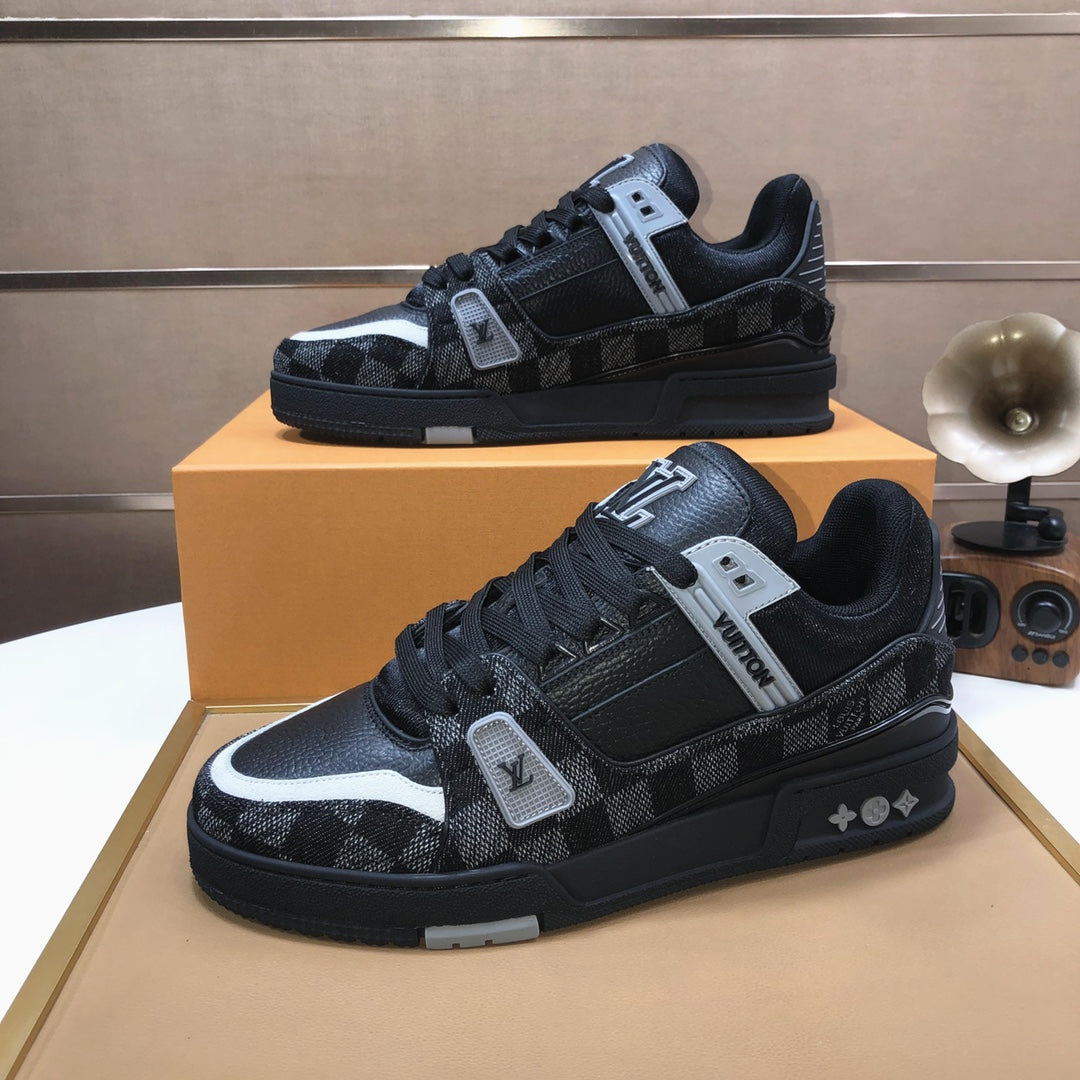 25 Luxury V Brand Casual Sneakers 0425112601