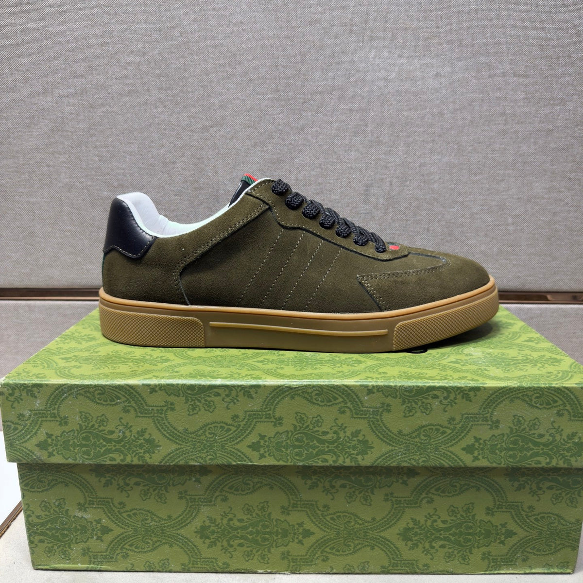 GG Men's Sneaker XC0426090403