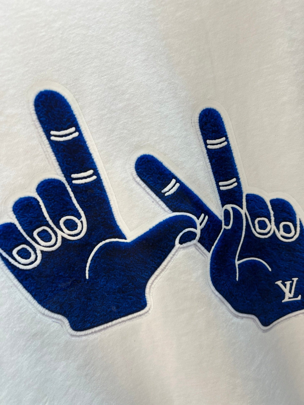 NEW Fashion Gesture Logo Short-Sleeve T-Shirt 3D0426063032