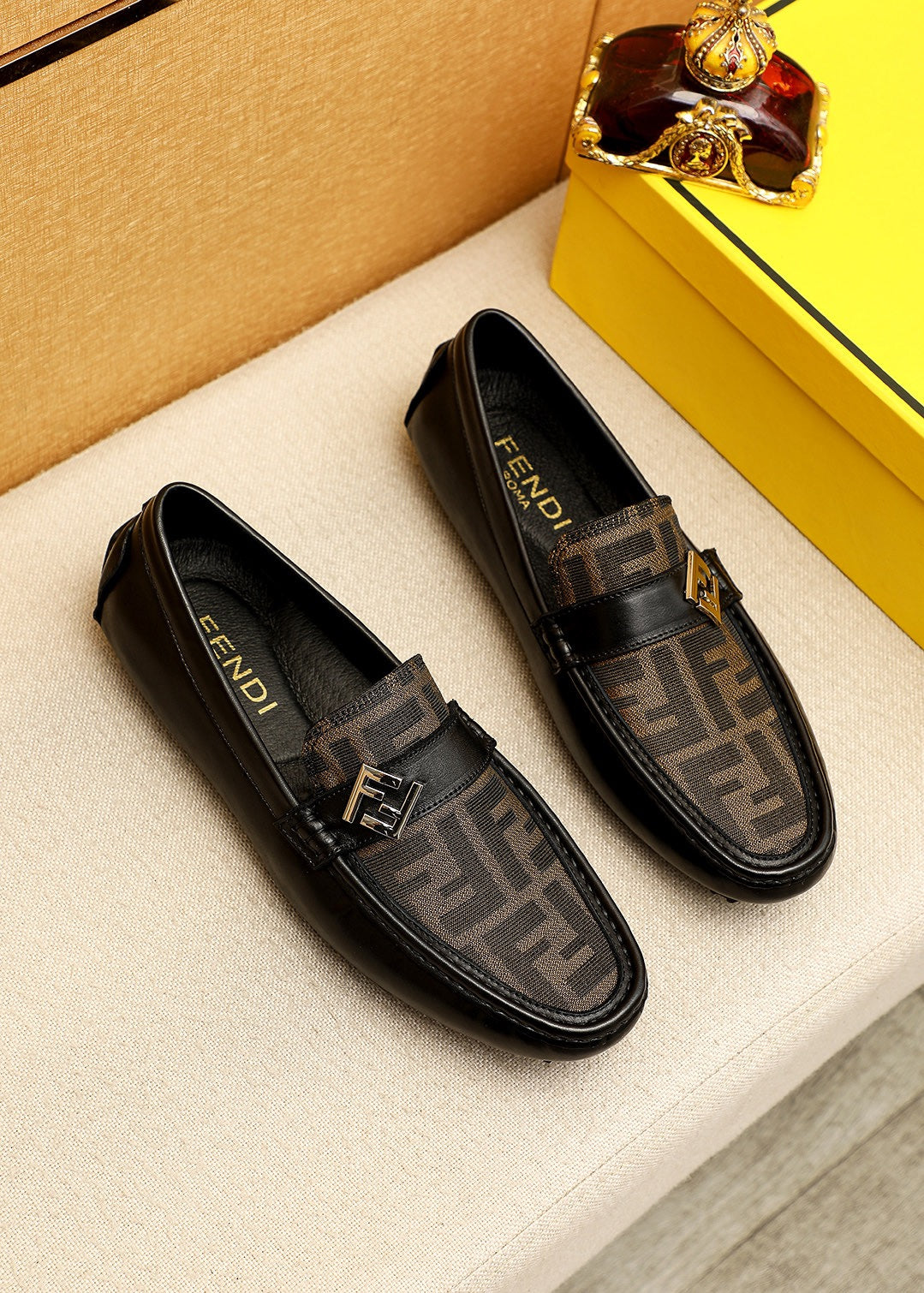 New stylish casual men's loafers XC0426033104