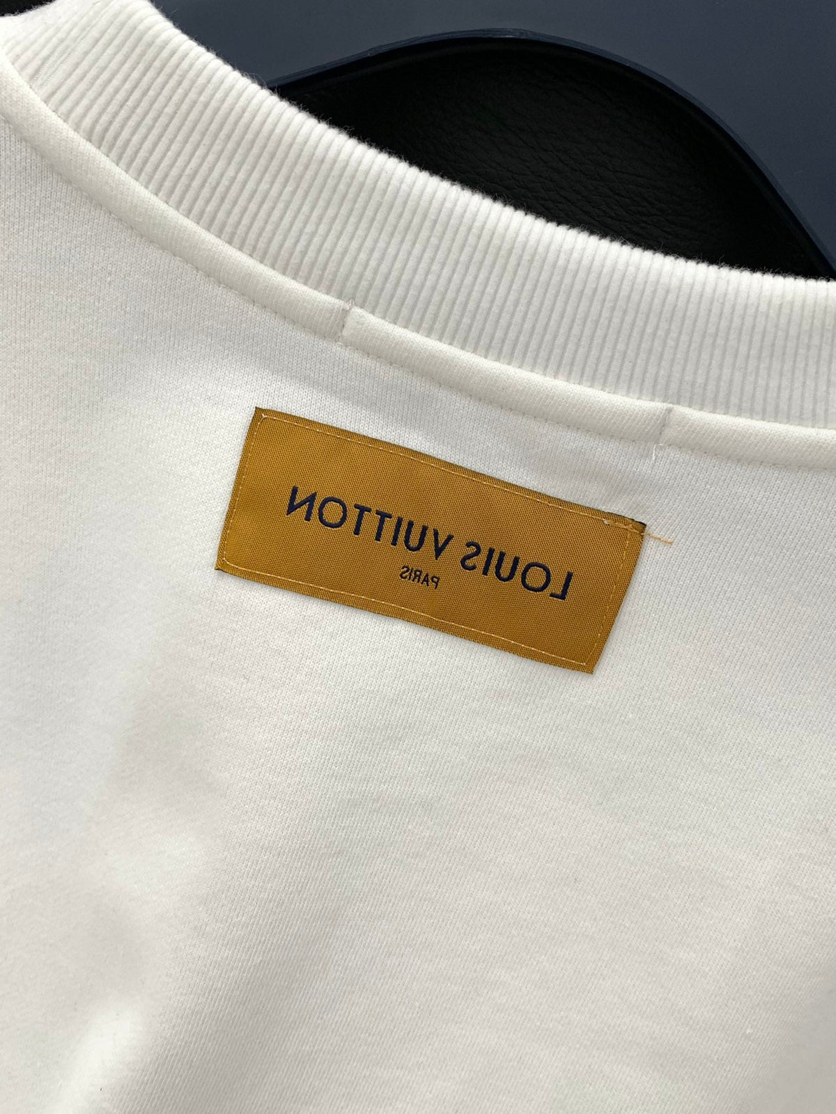 Fashion casual round neck long sleeve sweatshirt 0424110406