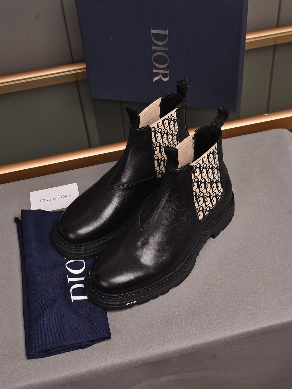 D New Autumn and Winter Chelsea Boots 0424110416