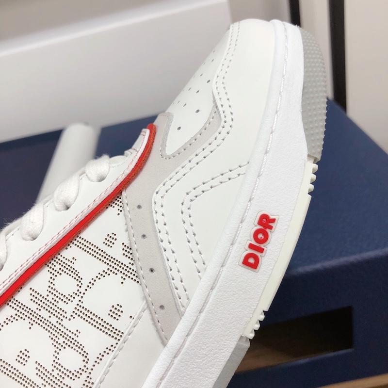 B27 Low Top Oblique Sneaker White