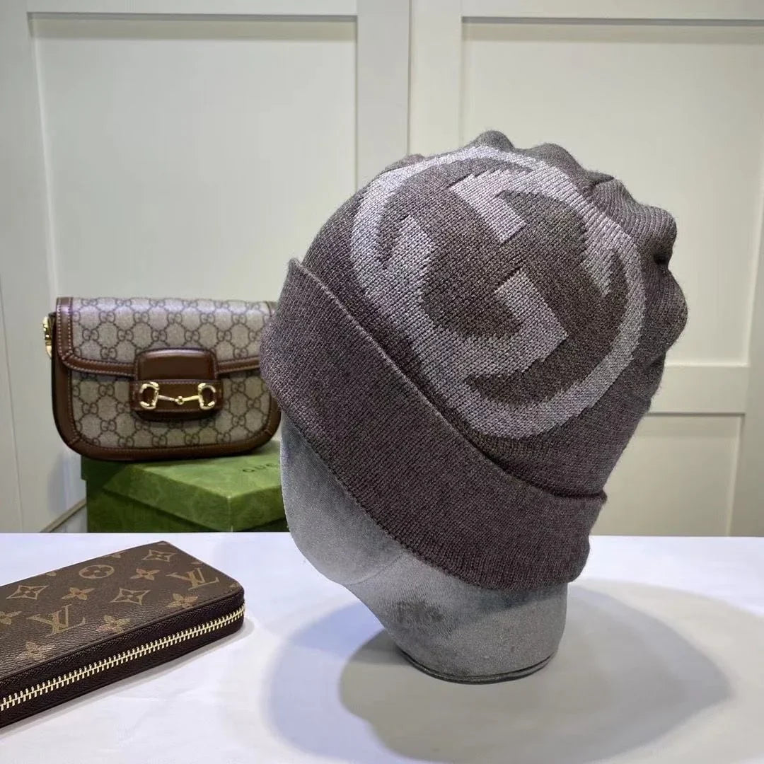 New Fashion Classic Versatile Knitted Hat 1024103110