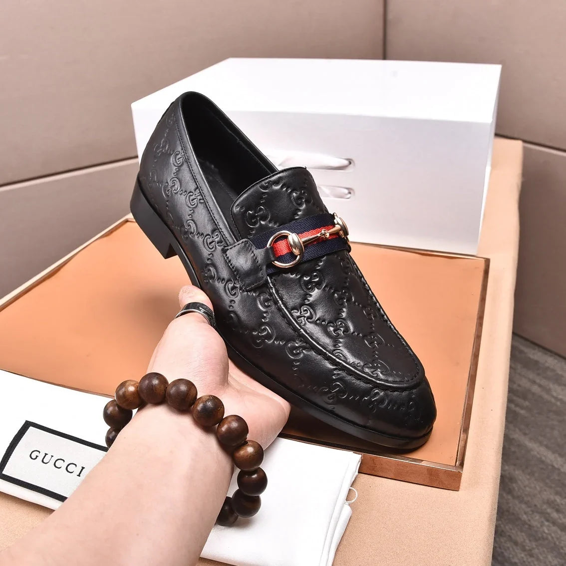 GG Men's Loafer Black Embossed Cowhide 538715