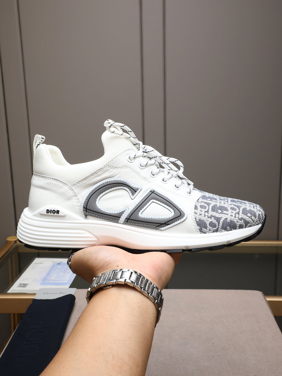 Classic Fashion Sneakers XC0425101302